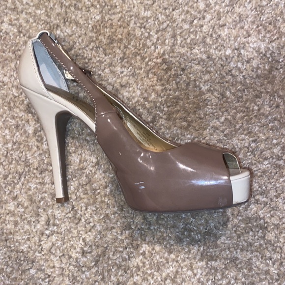 Worthington High Heel Shoe Size 8 Left Shoe - Picture 4 of 10
